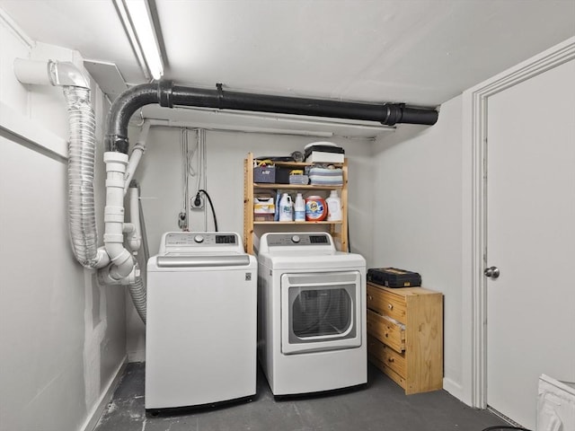 14 Riverside Dr, North Reading, MA 01864 - washroom with washer and dryer