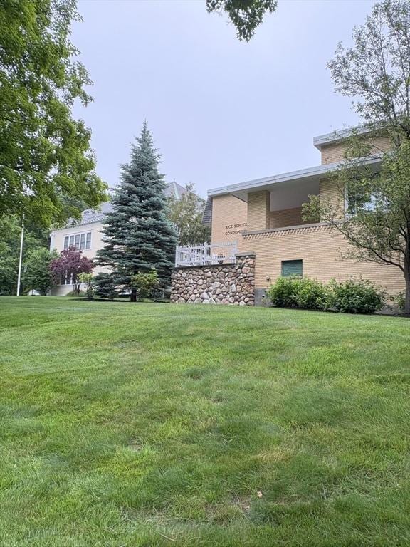 48 Phillips Rd Unit 17, Holden, MA 01520 - view of grassy yard