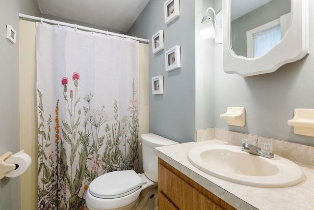 94 Pine View Dr, Brewster, MA 02631 - full bath with vanity and curtained shower