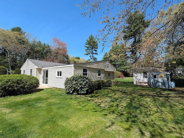 22-24 Newton Ave, Tewksbury, MA 01876 - view of grassy yard