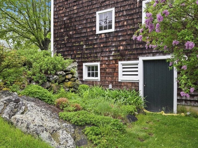 view of property exterior