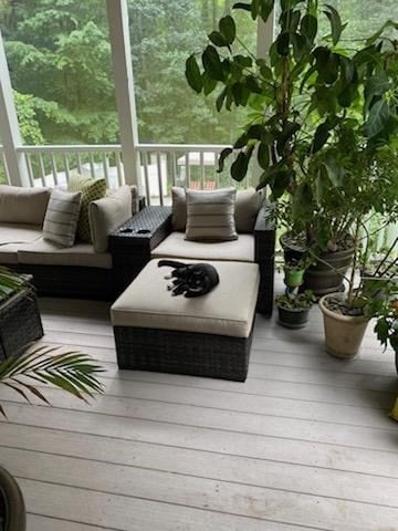 view of sunroom / solarium