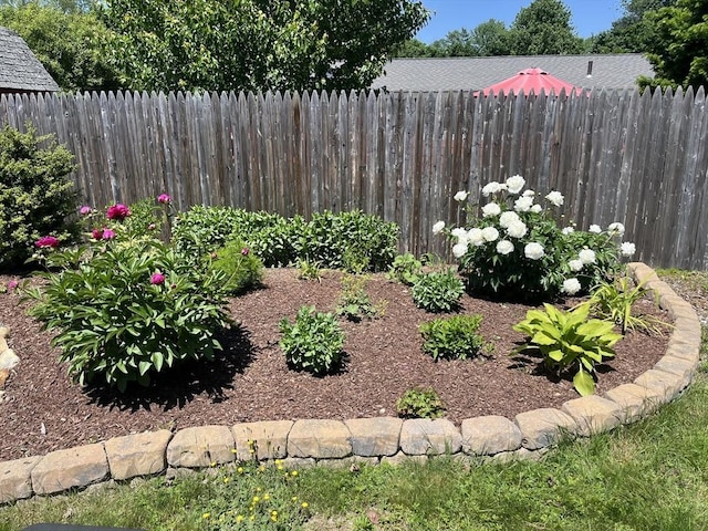 view of yard with fence