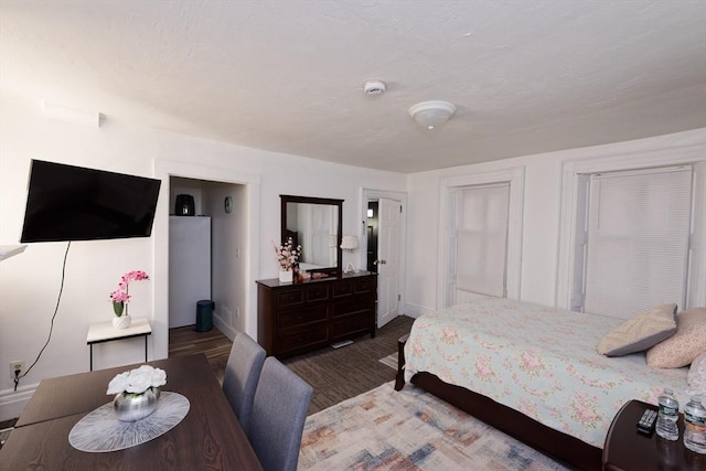 13 Main St, Framingham, MA 01702 - bedroom featuring baseboards