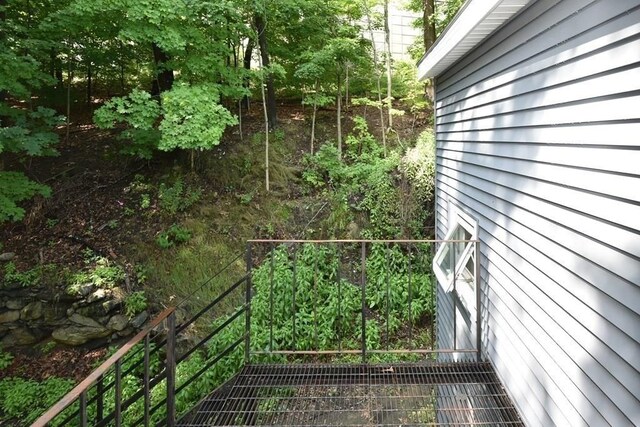 13 Main St, Framingham, MA 01702 - view of yard