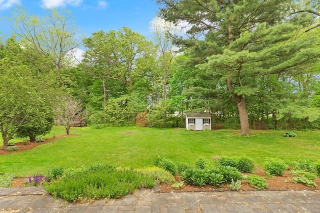 14 Prince St, Danvers, MA 01923 - view of green lawn