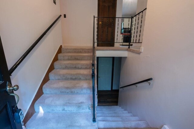 8 Adams Rd, Hubbardston, MA 01452 - view of stairway