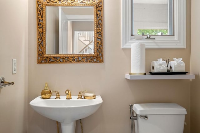 14 Sandpiper Hl, Sharon, MA 02067 - bathroom featuring toilet and a sink