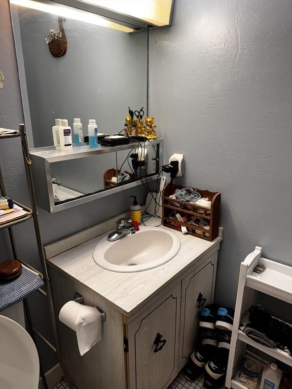 685 Oak St Unit 20-8, Brockton, MA 02301 - bathroom with vanity