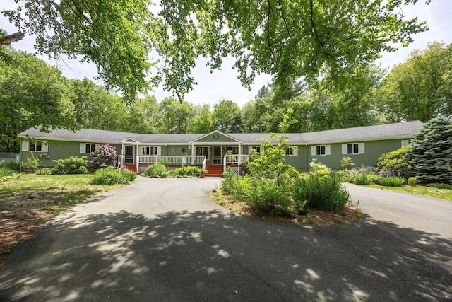 5 Deerfield Rd, Medway, MA 02053 - single story home featuring driveway and covered porch
