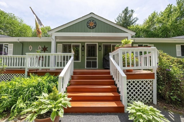 5 Deerfield Rd, Medway, MA 02053 - back of property with a porch