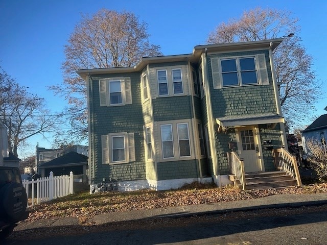 view of front of house