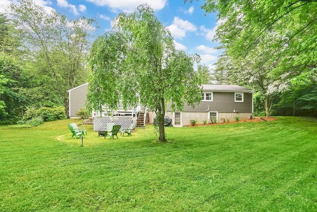 389 Porter Rd, East Longmeadow, MA 01028 - view of green lawn