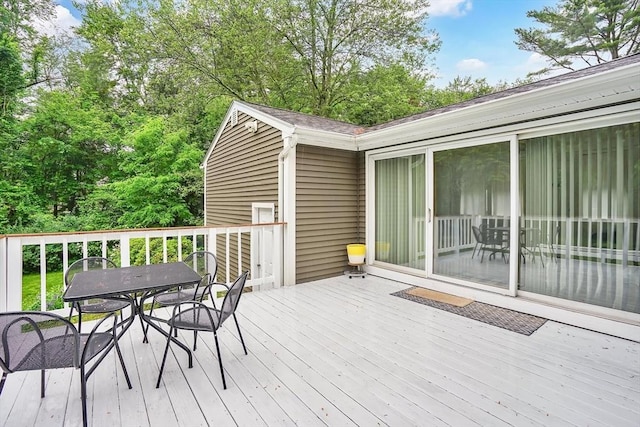 389 Porter Rd, East Longmeadow, MA 01028 - deck with outdoor dining space