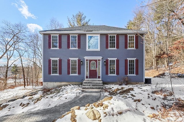 view of colonial inspired home