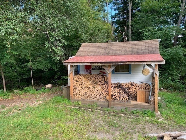 view of outbuilding