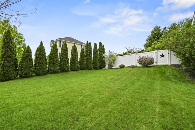 18 Jackson Ave, Rutland, MA 01543 - view of yard