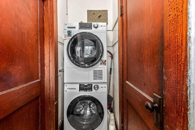 86 Glencoe St Unit 86, Boston, MA 02135 - laundry room with stacked washing machine and dryer