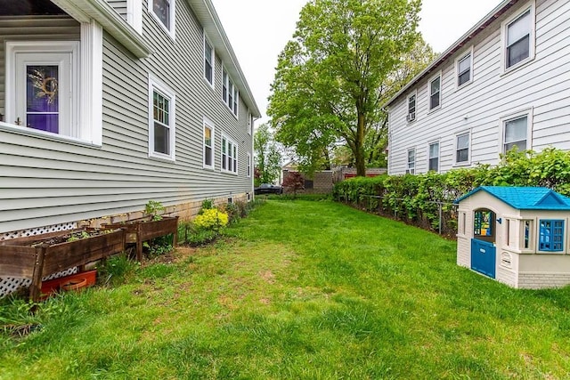 86 Glencoe St Unit 86, Boston, MA 02135 - view of grassy yard