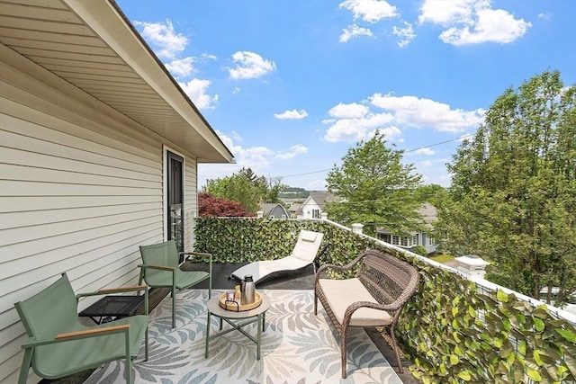 75 Hillcroft Ave, Worcester, MA 01606 - view of balcony