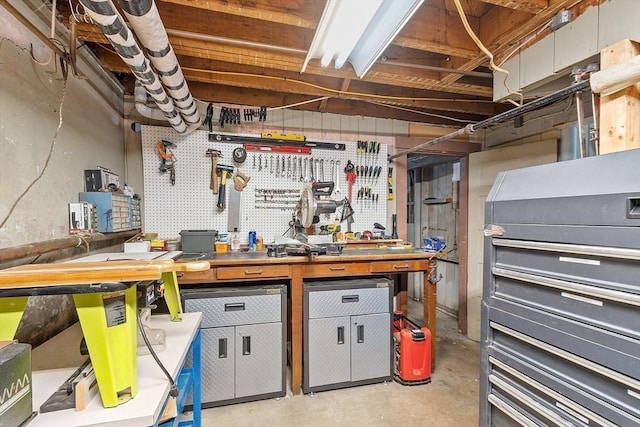 75 Hillcroft Ave, Worcester, MA 01606 - unfinished below grade area featuring a workshop area