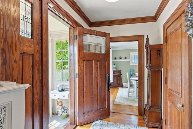 75 Hillcroft Ave, Worcester, MA 01606 - entrance foyer featuring light wood-style flooring and crown molding