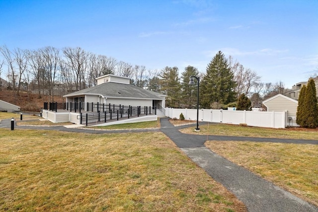 view of yard with a garage