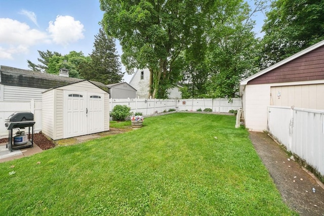 6 Hart Ave, Taunton, MA 02780 - view of yard