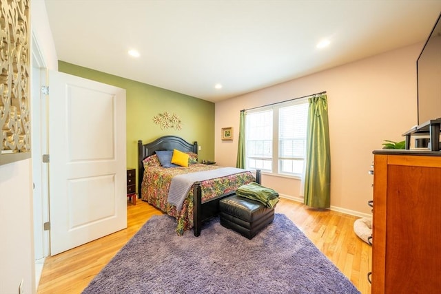 23 Kendall Ct Unit 23, Bedford, MA 01730 - bedroom featuring light wood-style flooring, recessed lighting, and baseboards