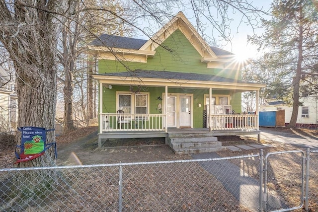 view of front facade with covered porch