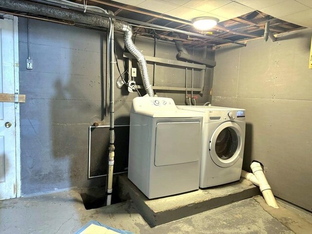 103 Sycamore St, Holbrook, MA 02343 - washroom featuring separate washer and dryer