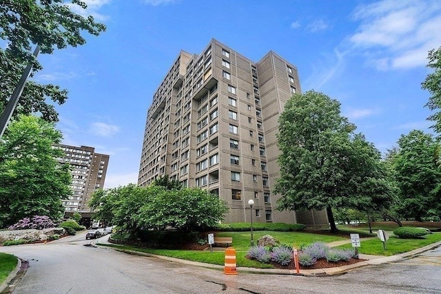 250 Hammond Pond Pkwy Unit 806N, Newton, MA 02467 - view of apartment building / complex