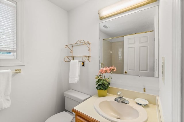 42 Brickett Hill Cir Unit 114, Haverhill, MA 01830 - bathroom with vanity and a shower