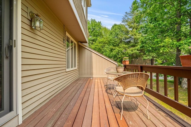 42 Brickett Hill Cir Unit 114, Haverhill, MA 01830 - view of wooden deck