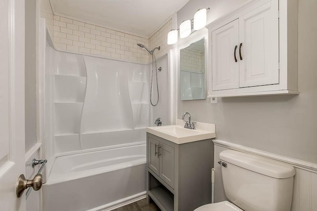 62 Forest St, Middleboro, MA 02346 - bathroom with toilet, vanity, and bathtub / shower combination