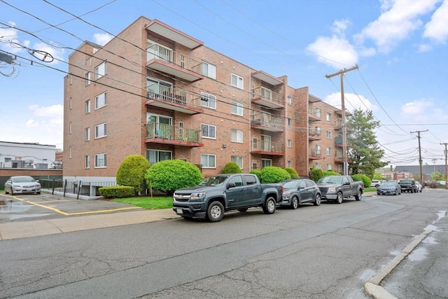 10 Foster St Unit 203, Wakefield, MA 01880 - view of building exterior
