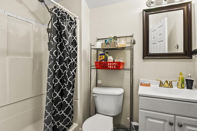 full bathroom with vanity, toilet, and shower / bath combo