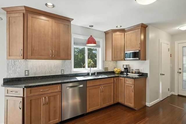9 E Colonial Rd, Wilbraham, MA 01095 - kitchen featuring stainless steel appliances, dark wood finished floors, decorative backsplash, pendant lighting, and recessed lighting