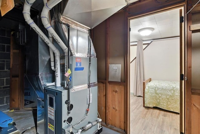 9 E Colonial Rd, Wilbraham, MA 01095 - utilities featuring heating unit