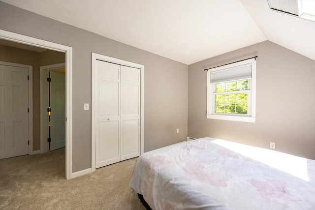 495 Creek St, Wrentham, MA 02093 - bedroom featuring light carpet, lofted ceiling, a closet, and baseboards