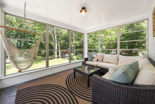 38 Fairmount Rd, Reading, MA 01867 - sunroom / solarium with an outdoor living space