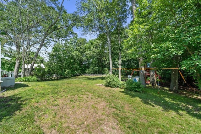 38 Fairmount Rd, Reading, MA 01867 - view of green lawn
