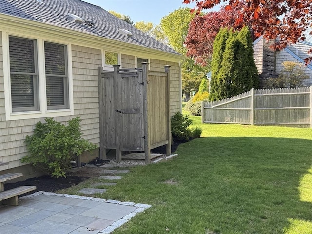 view of yard with a patio