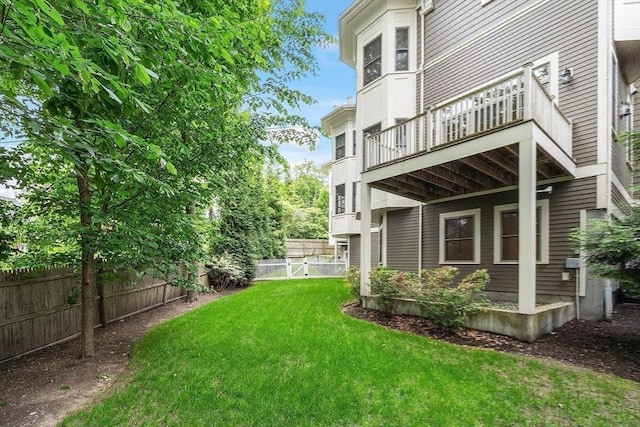 33 Winthrop Unit 1, Brookline, MA 02445 - view of yard with a balcony