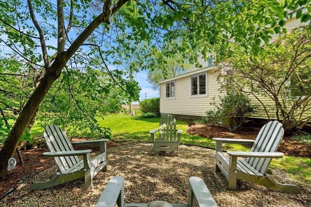 6 Riverview Dr, Newburyport, MA 01950 - view of grassy yard