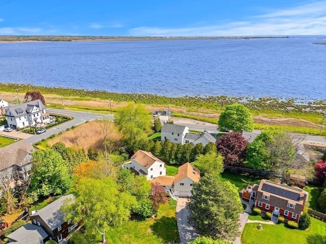 6 Riverview Dr, Newburyport, MA 01950 - aerial view of residential area featuring a nearby body of water