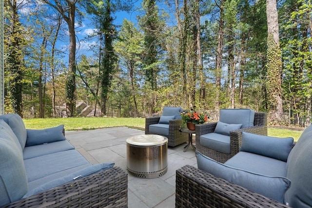 view of patio with outdoor lounge area