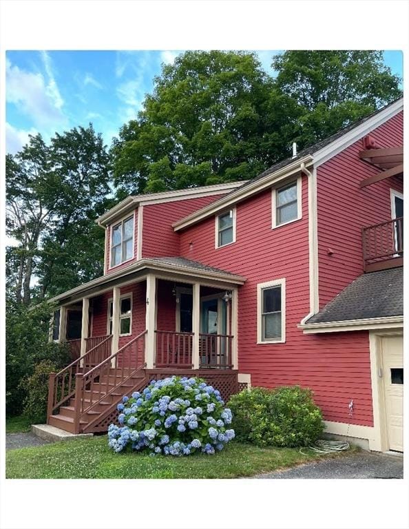 4 Half Moon Hl Unit 4, Acton, MA 01720 - view of front of property featuring covered porch