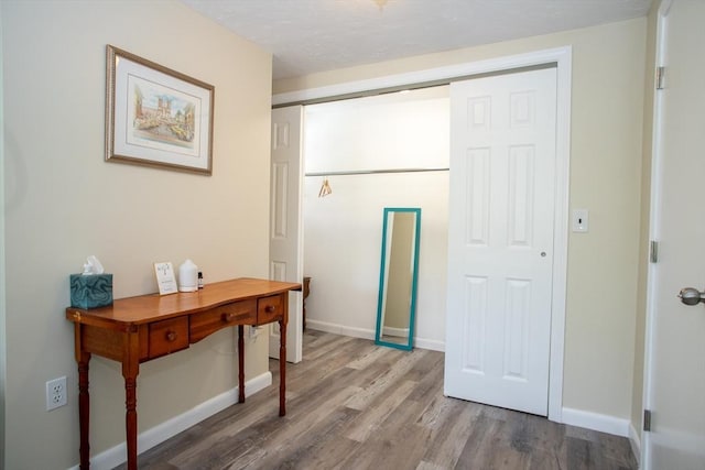 22 Everton Ave, Worcester, MA 01604 - entrance foyer featuring wood finished floors and baseboards