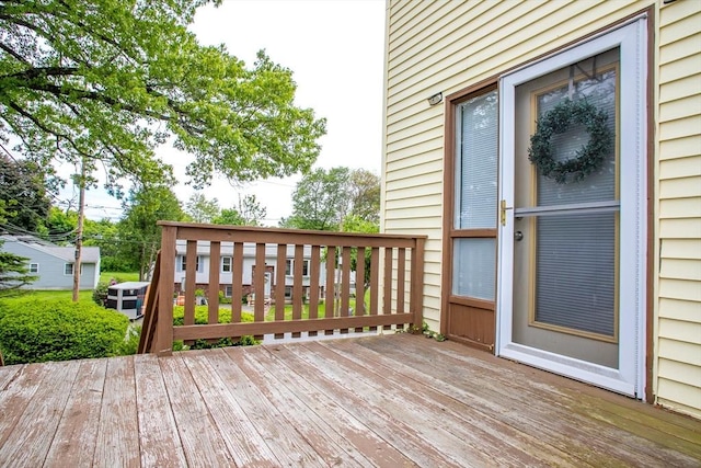 22 Everton Ave, Worcester, MA 01604 - view of wooden terrace